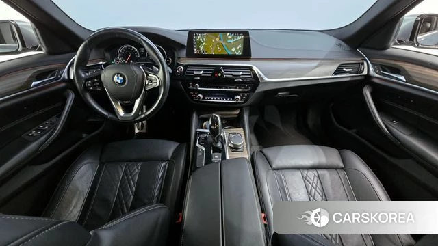 BMW 5 Series (G30) id 3867551 из Кореи 17