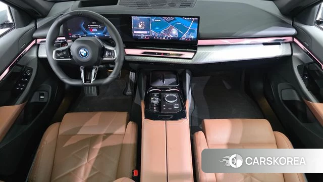 BMW 5 Series (G60) id 4622922 из Кореи 17
