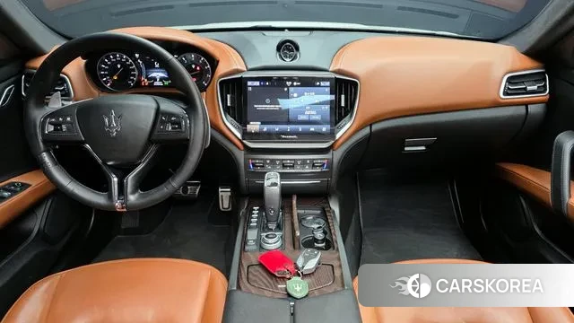 Maserati Ghibli id 3472694 из Кореи 17