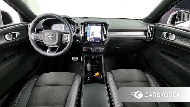 Volvo XC40 id 3654879 из Кореи 17