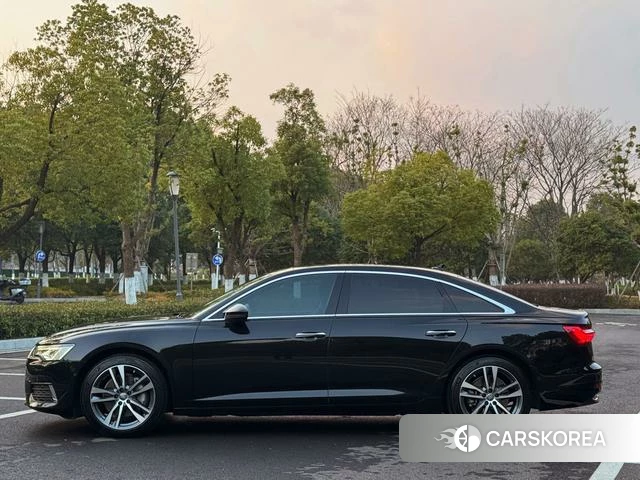 Audi A6L id 4261086 из Китая 11