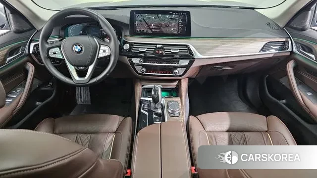 BMW 5 Series (G30) id 3262827 из Кореи 17