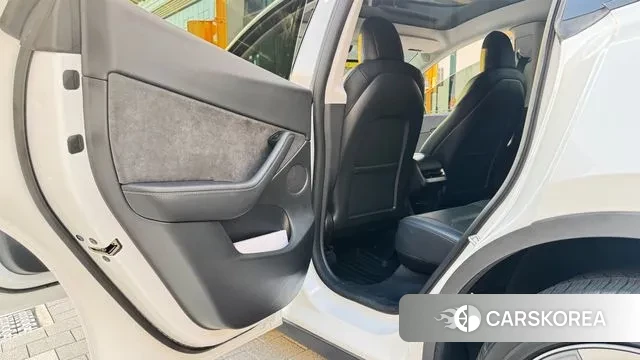 Tesla Model Y id 3400965 из Кореи 10