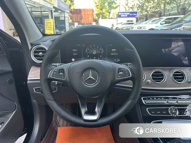 Mercedes-Benz E-class id 4240645 из Китая 13