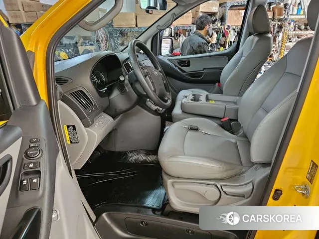 Hyundai The New Grand Starex id 3788940 из Кореи 17