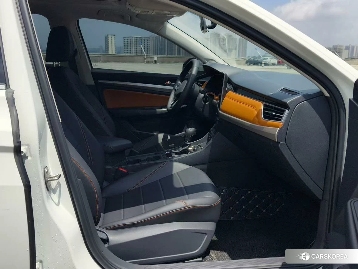 Volkswagen Bora id 4513479 из Китая 7