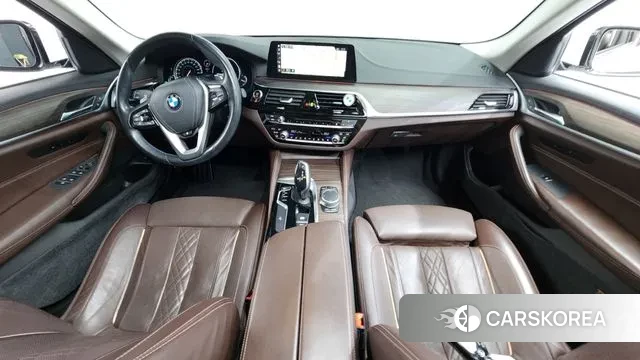 BMW 5 Series (G30) id 3737028 из Кореи 17