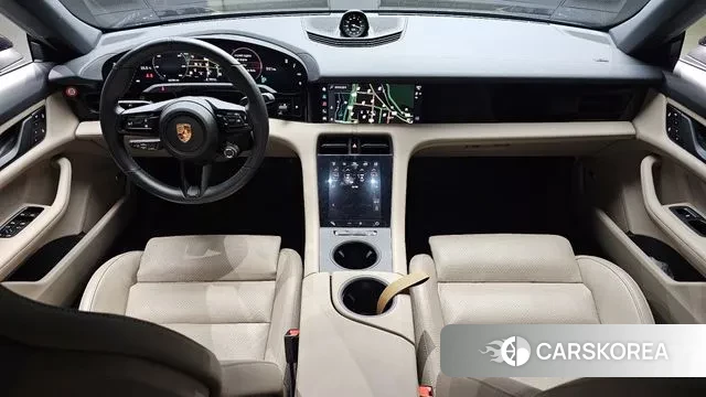 Porsche Taycan id 3136761 из Кореи 17