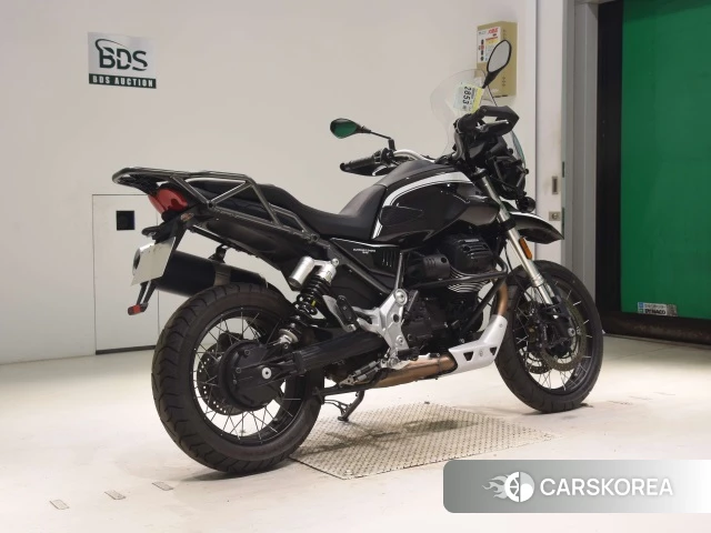 Проданный MOTO GUZZI V85 TT 2022 из Японии, фото 2