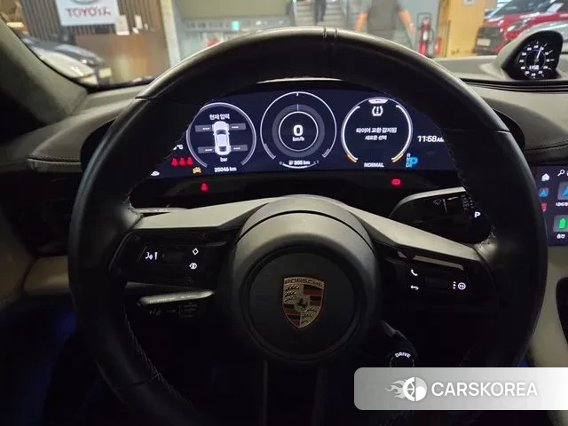 Porsche Taycan id 3751102 из Кореи 10