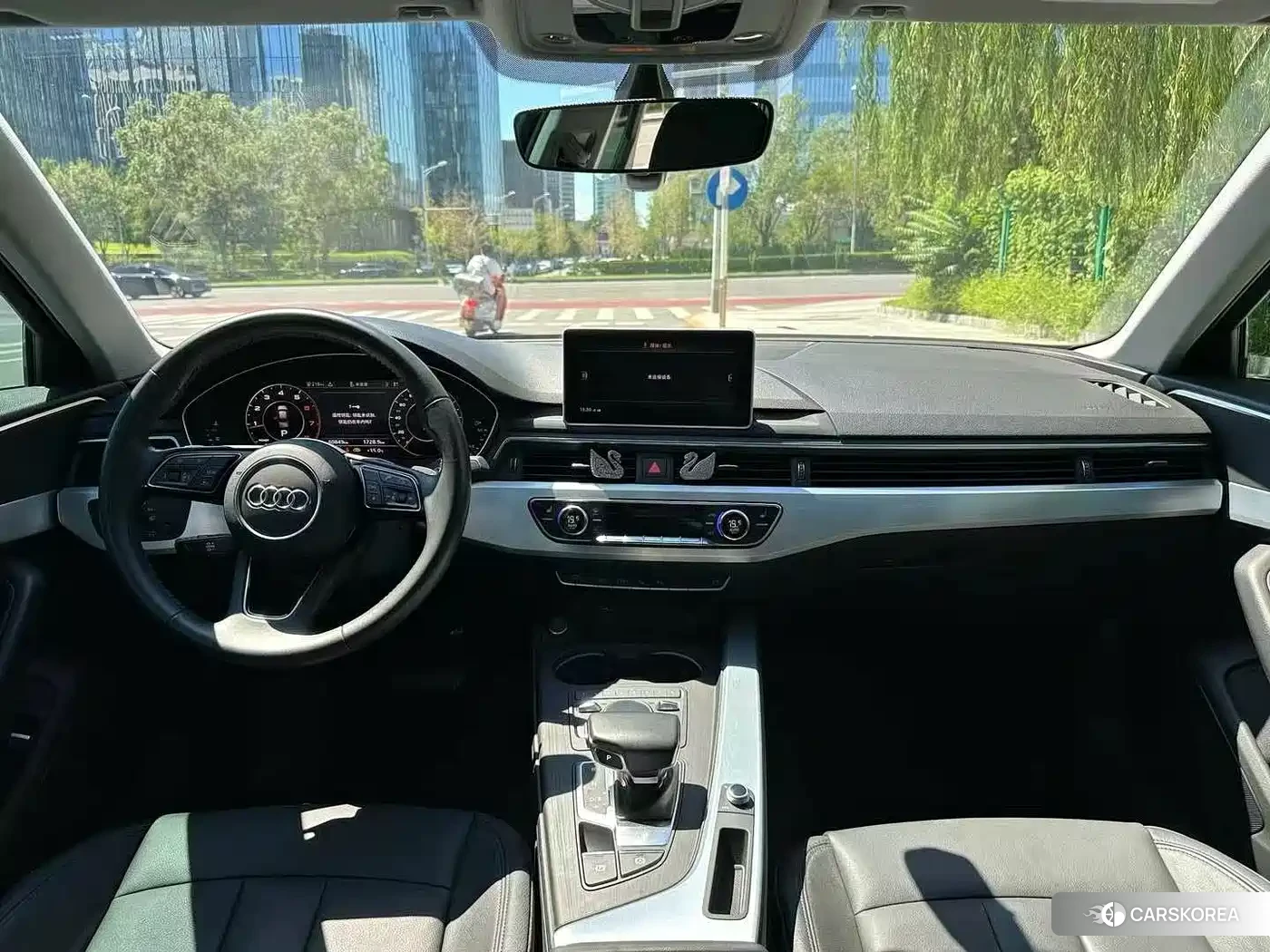Audi A4L id 4583906 из Китая 7