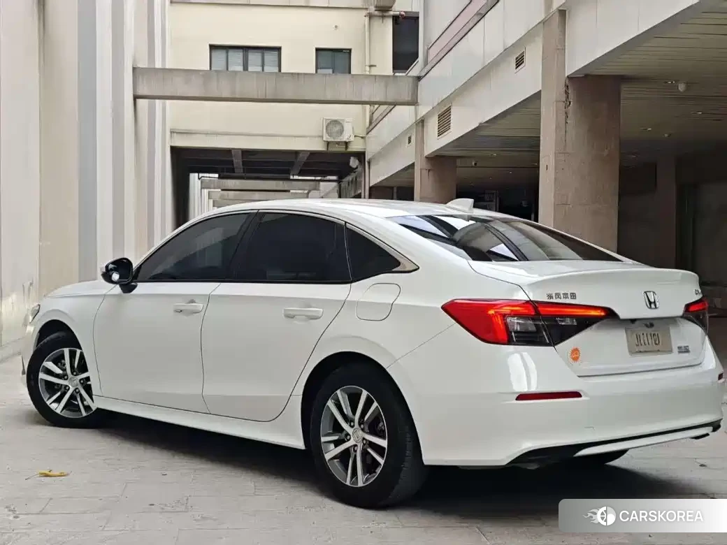 Honda Civic id 4570454 из Китая 7