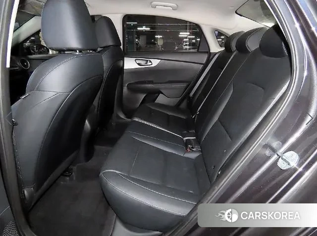 Kia Come New K3 id 3473619 из Кореи 15