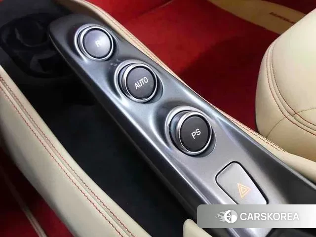 Ferrari F8 Spider id 3534376 из Кореи 17