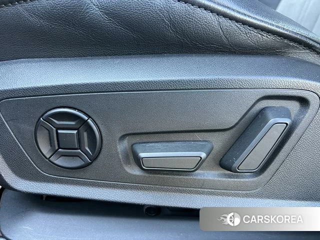 Audi A6L id 4307502 из Китая 13