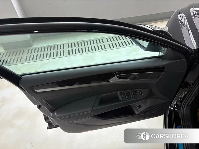Volkswagen Passat id 3968821 из Китая 11