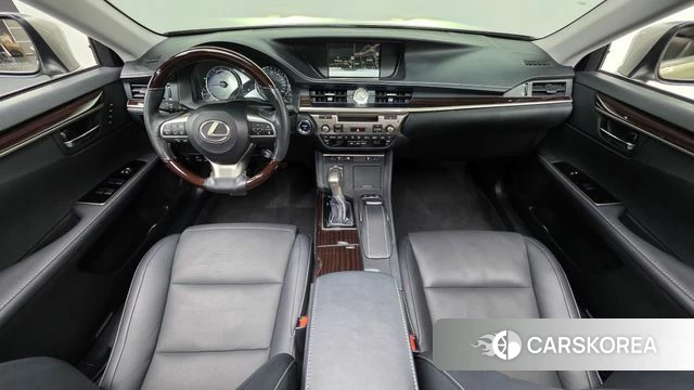 Lexus New ES300h id 4311116 из Кореи 27