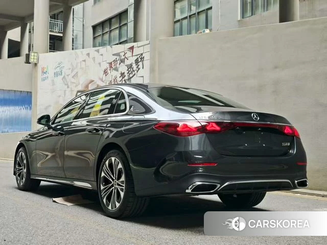 Mercedes-Benz E-class PHEV id 3908579 из Китая 18