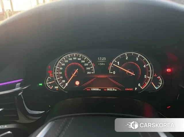 BMW 5 Series (G30) id 3510232 из Кореи 7