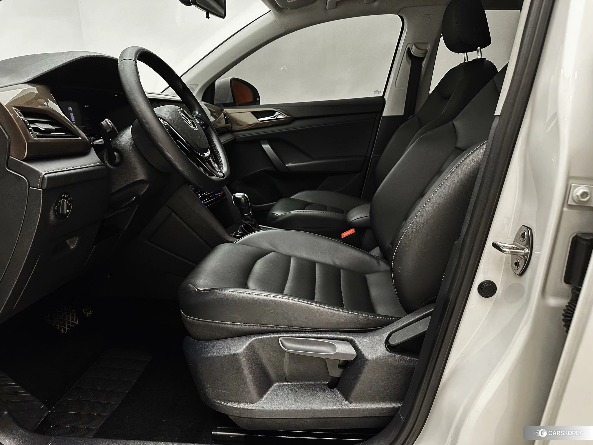 Volkswagen Tharu id 4514836 из Китая 21