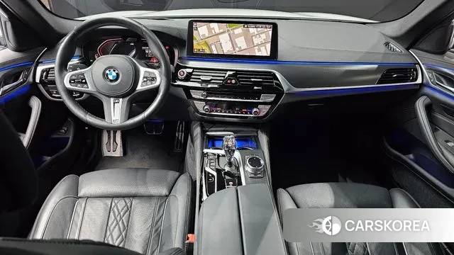 BMW 5 Series (G30) id 3426665 из Кореи 17