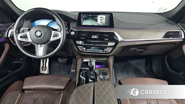 BMW 5 Series (G30) id 3789044 из Кореи 17