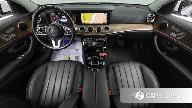 Mercedes-Benz E-Class W213 id 4224933 из Кореи 17