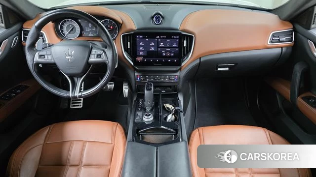 Maserati Ghibli id 4894192 из Кореи 29