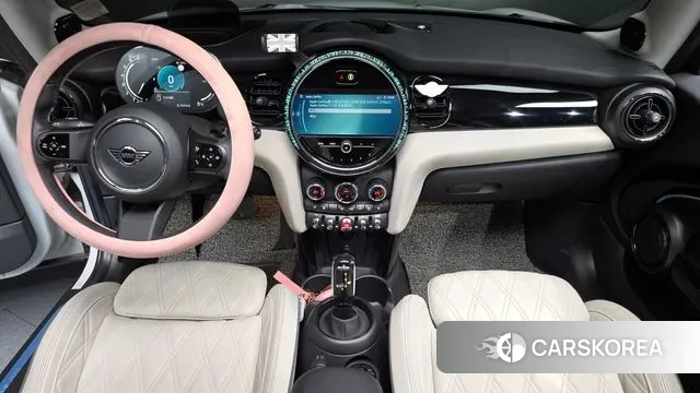 Mini Cooper S id 3322563 из Кореи 17