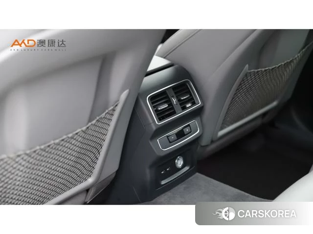 Audi Q5L id 4333641 из Китая 7