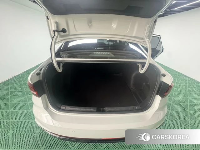 Volkswagen Lavida id 4263112 из Китая 15