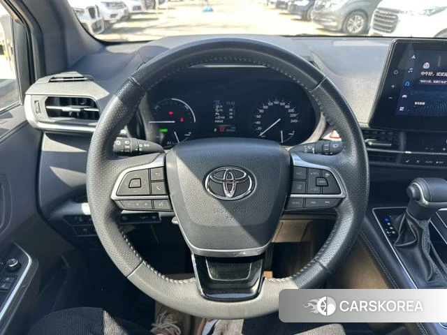 Toyota Saina id 4235045 из Китая 23