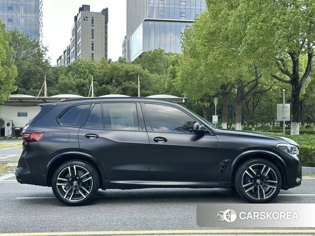 BMW X5 M id 4320742 из Китая 26