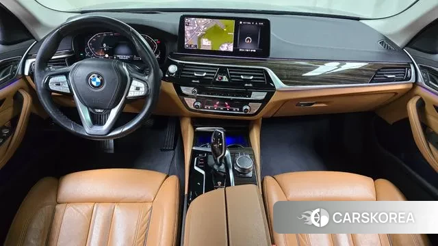 BMW 5 Series (G30) id 3561757 из Кореи 17