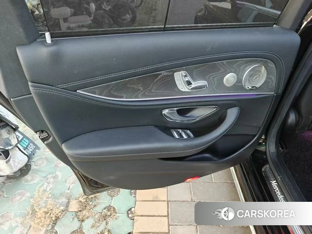 Mercedes-Benz E-class id 4353005 из Китая 15