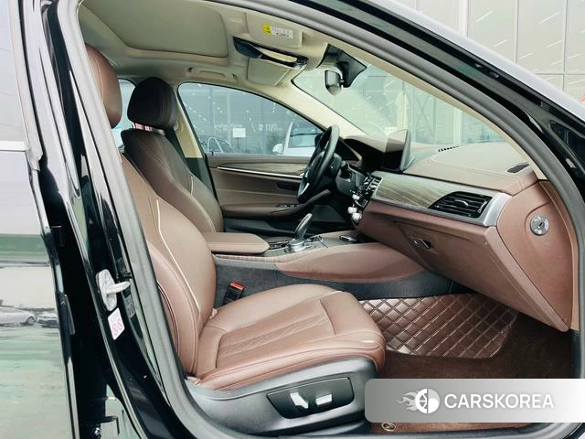 BMW 5 series PHEV id 4210303 из Китая 25