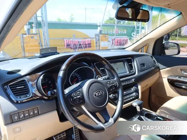 Kia The New Carnival id 2976811 из Кореи 17