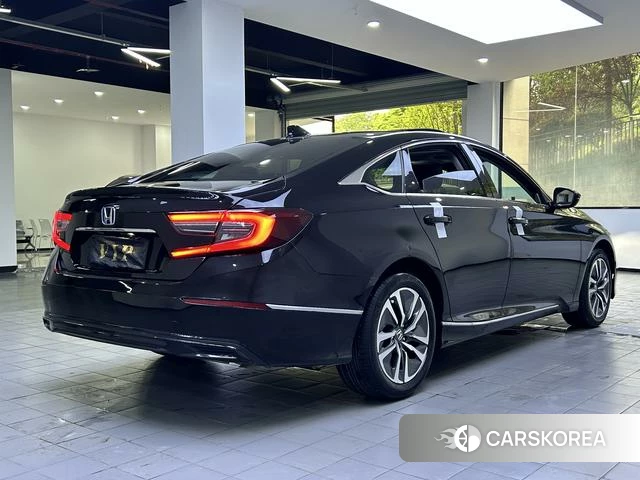 Honda Accord id 4262083 из Китая 10