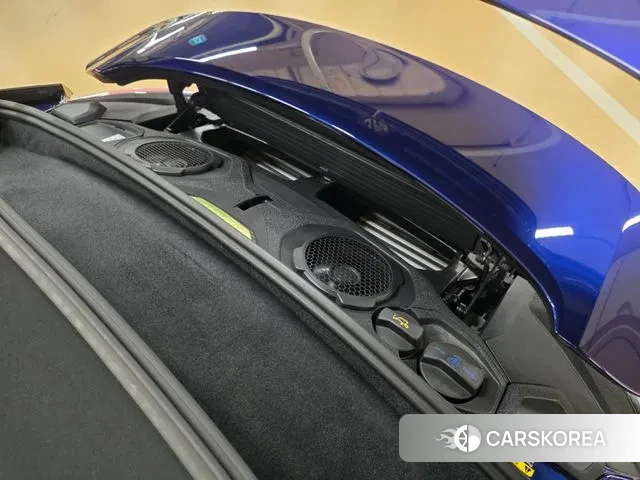 Porsche 911(992) id 3036411 из Кореи 17