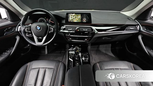 BMW 5 Series (G30) id 4188412 из Кореи 17