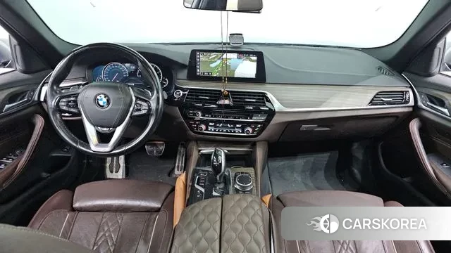 BMW 5 Series (G30) id 3742854 из Кореи 17