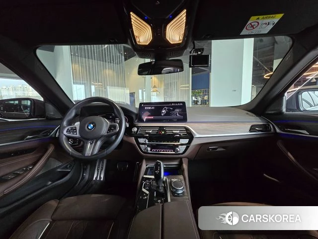 BMW 5 Series (G30) id 3833581 из Кореи 17