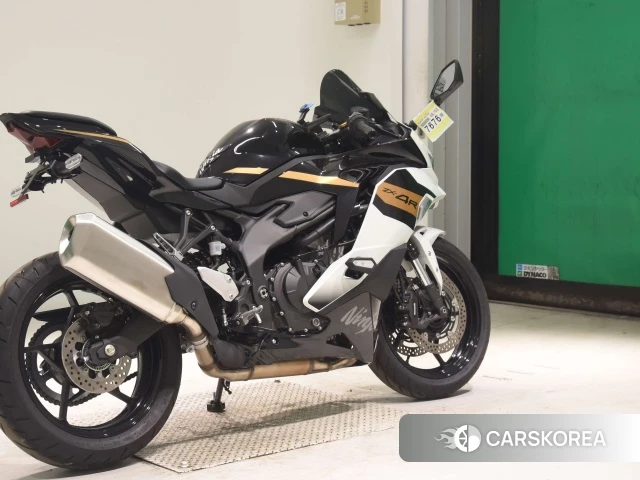Kawasaki ZX-4R SE 2025 из Японии, фото 3