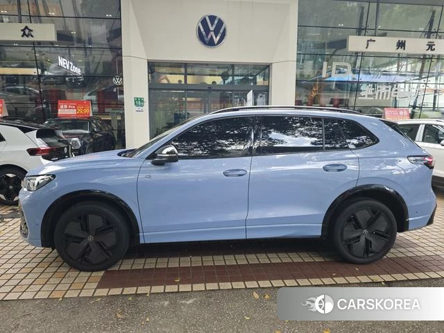 Volkswagen Tiguan L id 4365704 из Китая 7