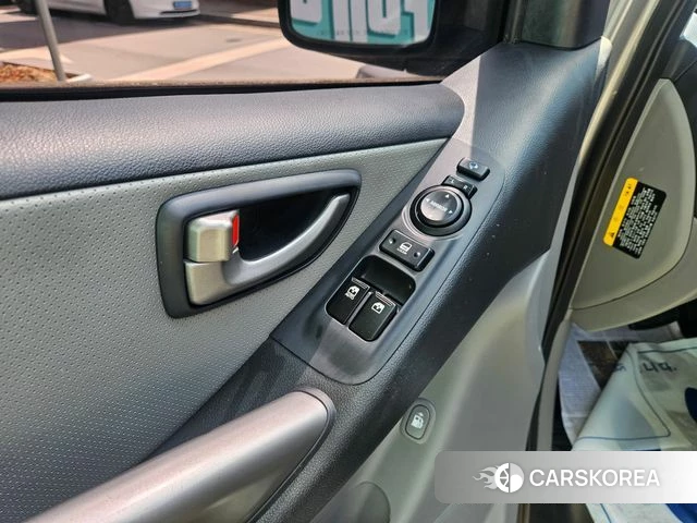 Hyundai The New Grand Starex id 4246297 из Кореи 17