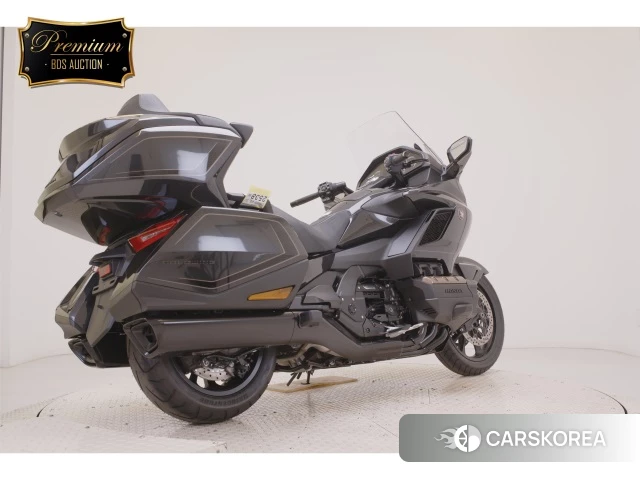 Проданный Honda GL1800 TOUR DCT 2026 из Японии, фото 5