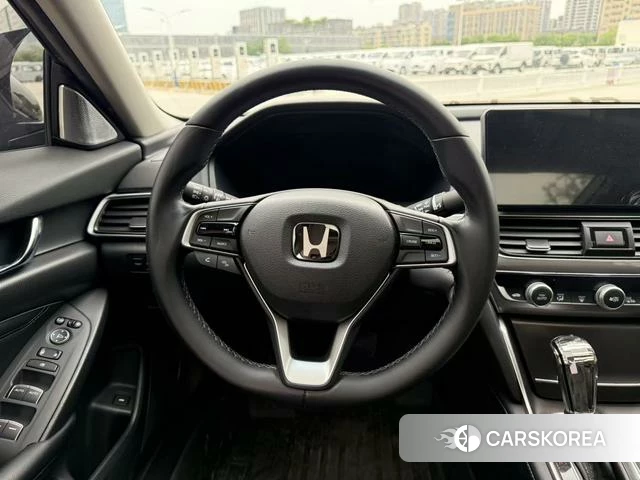 Honda Accord id 4334845 из Китая 17