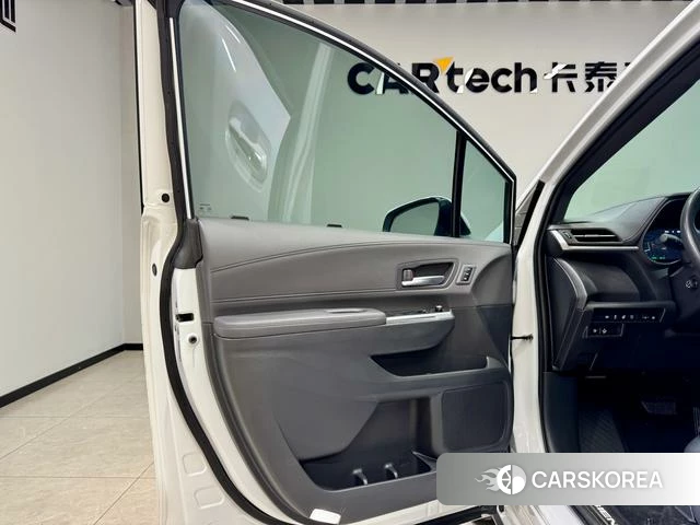 Toyota Saina id 3890614 из Китая 27