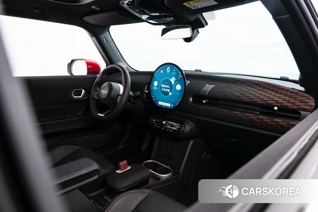 MINI JCW id 3920601 из Китая 30