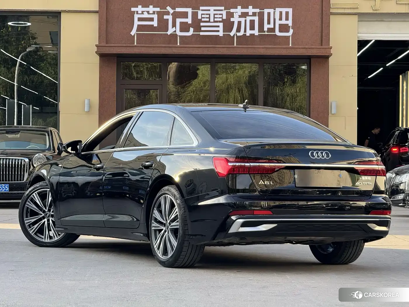 Audi A6L id 4576859 из Китая 21